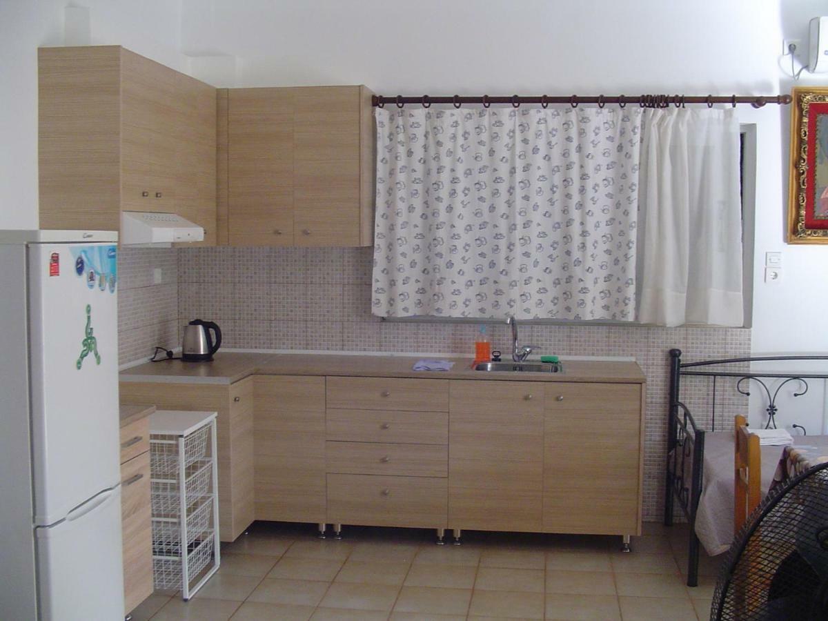 Nina Rooms Artemida  Ngoại thất bức ảnh