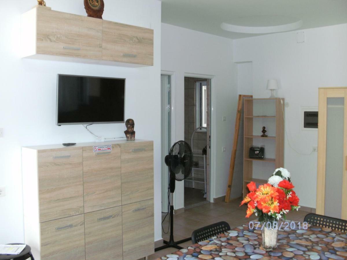 Nina Rooms Artemida  Ngoại thất bức ảnh