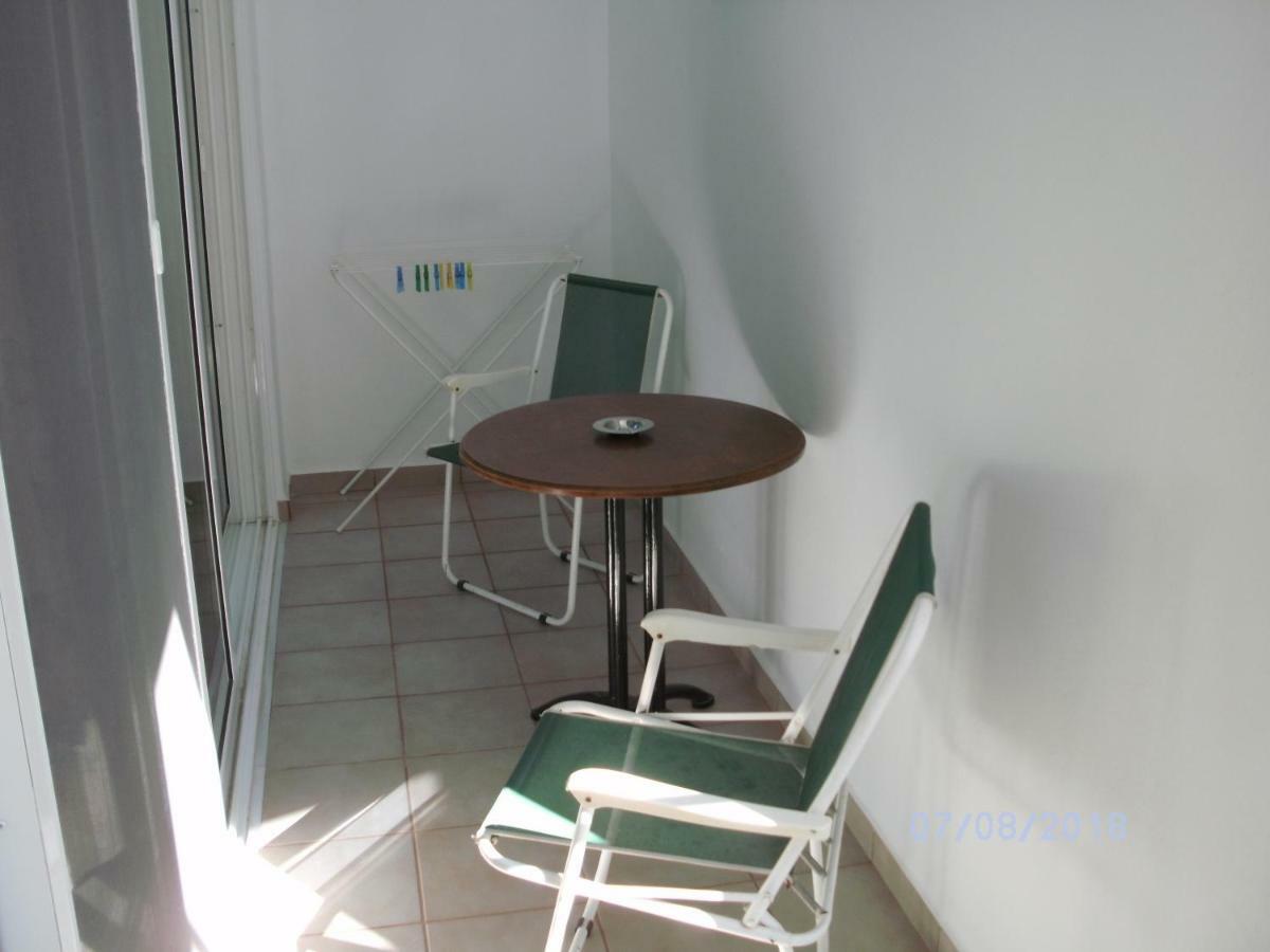 Nina Rooms Artemida  Ngoại thất bức ảnh