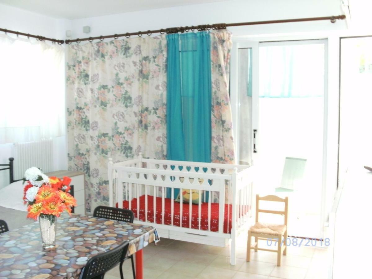 Nina Rooms Artemida  Ngoại thất bức ảnh