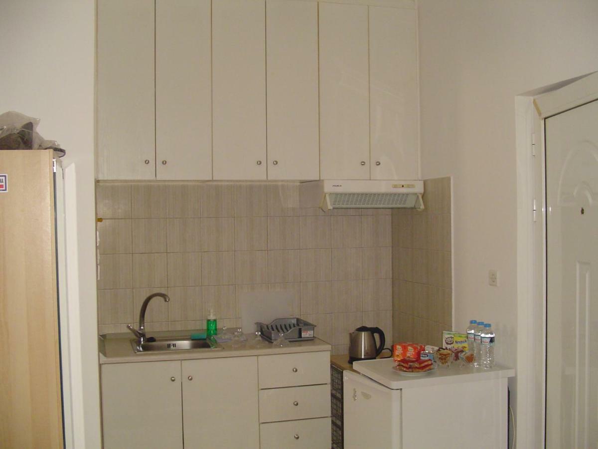 Nina Rooms Artemida  Ngoại thất bức ảnh