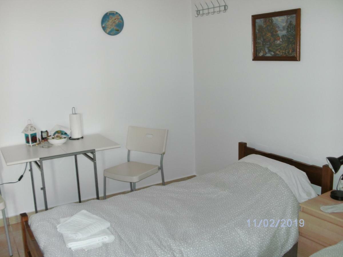 Nina Rooms Artemida  Ngoại thất bức ảnh