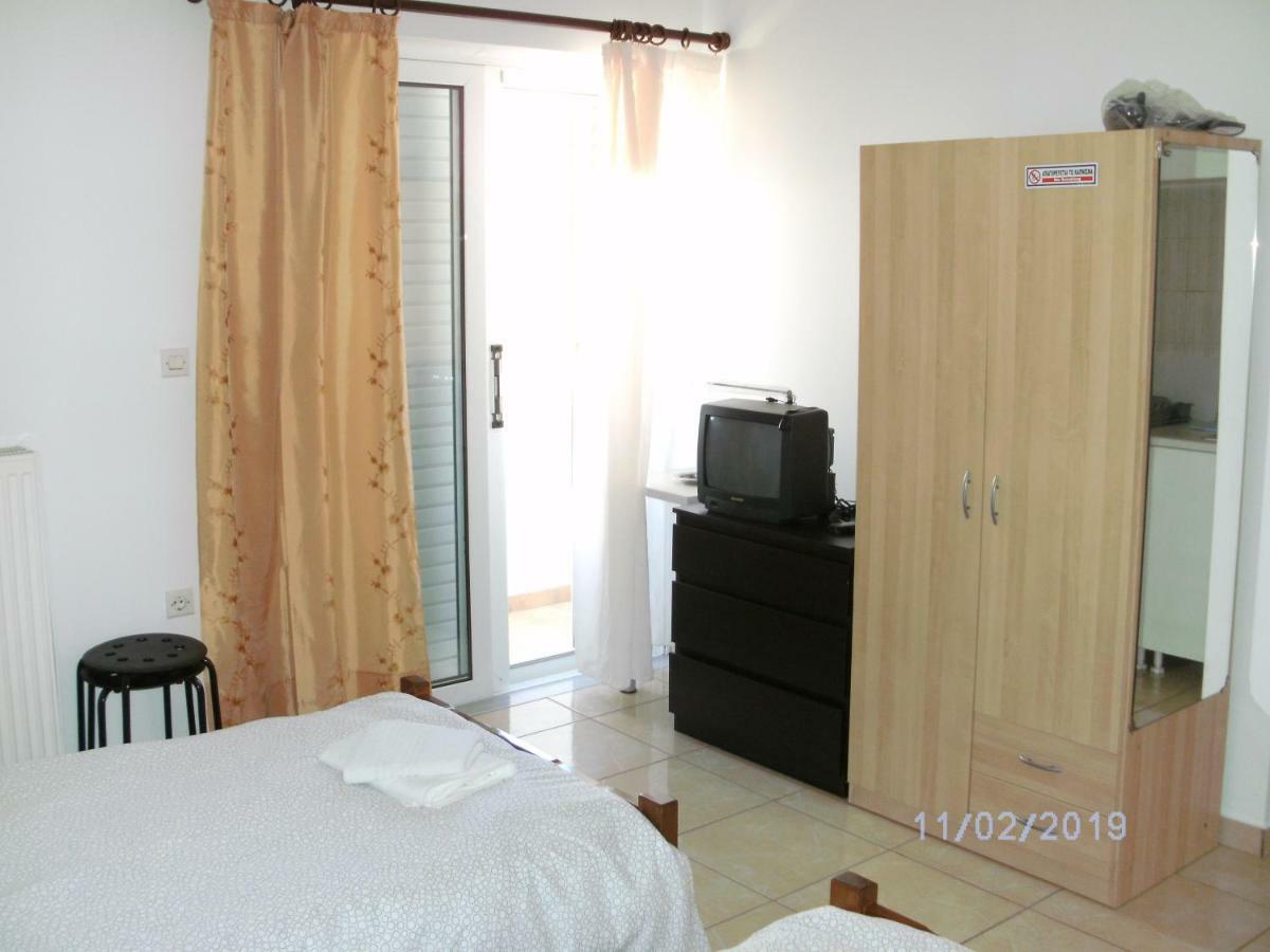 Nina Rooms Artemida  Ngoại thất bức ảnh